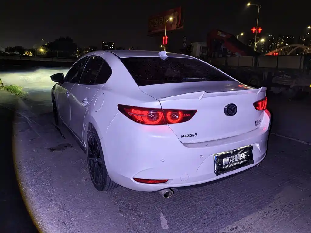 Mazda 3 Axela — миниатюра 7