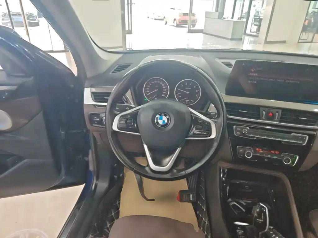 BMW X1 — миниатюра 11