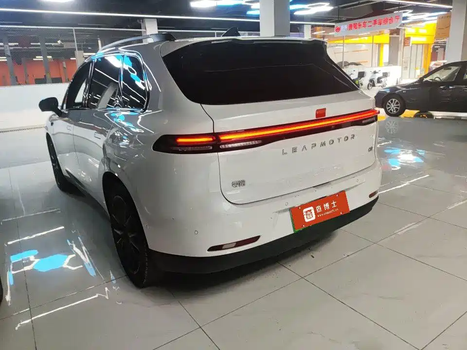 Leapmotor Leapmotor C10 — миниатюра 3