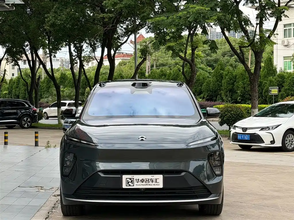 NIO ES8 2024 100kWh