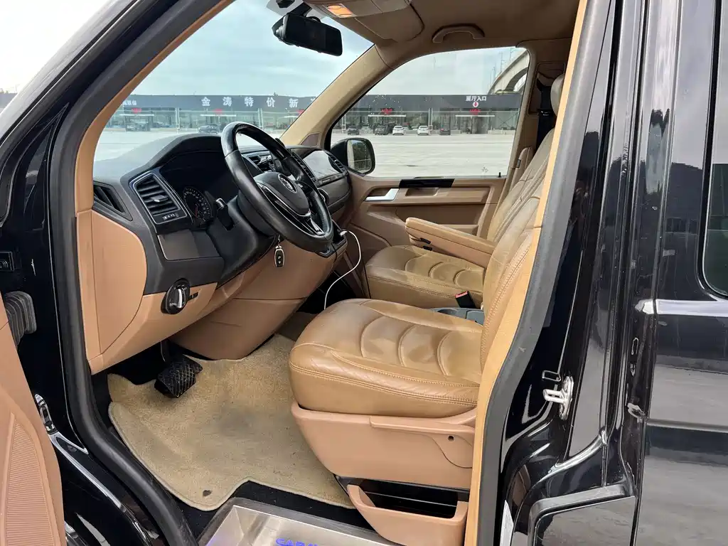 Volkswagen Caravelle — миниатюра 9