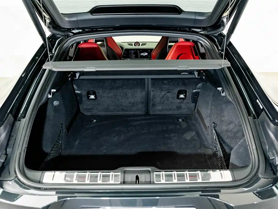 Porsche Panamera — миниатюра 24