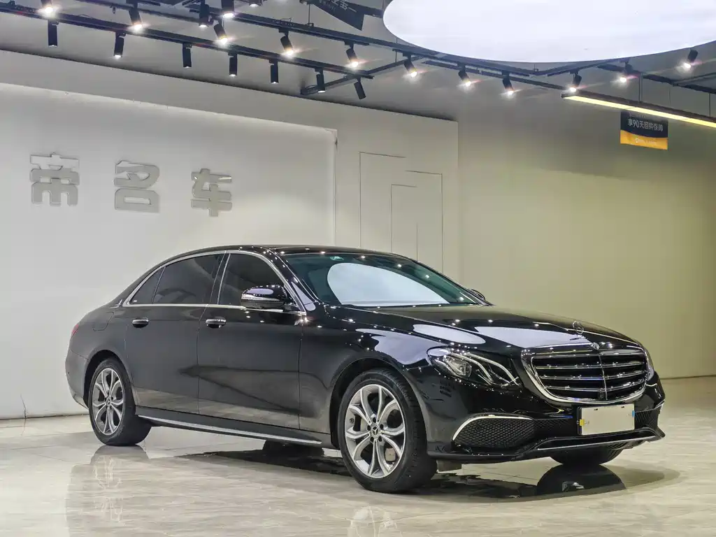 Mercedes-Benz E-Class — миниатюра 3