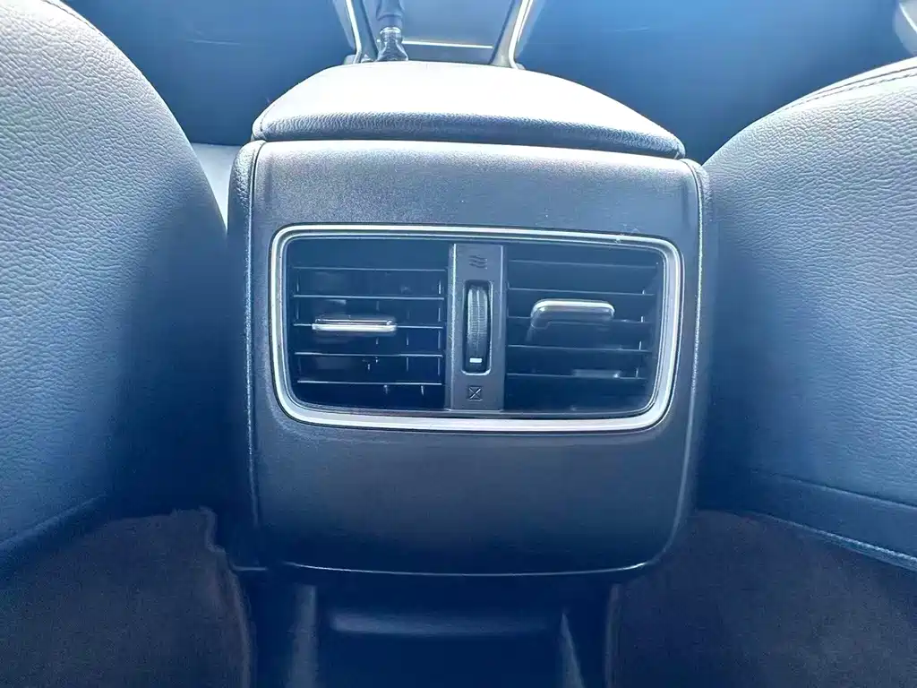 Honda Accord — миниатюра 13