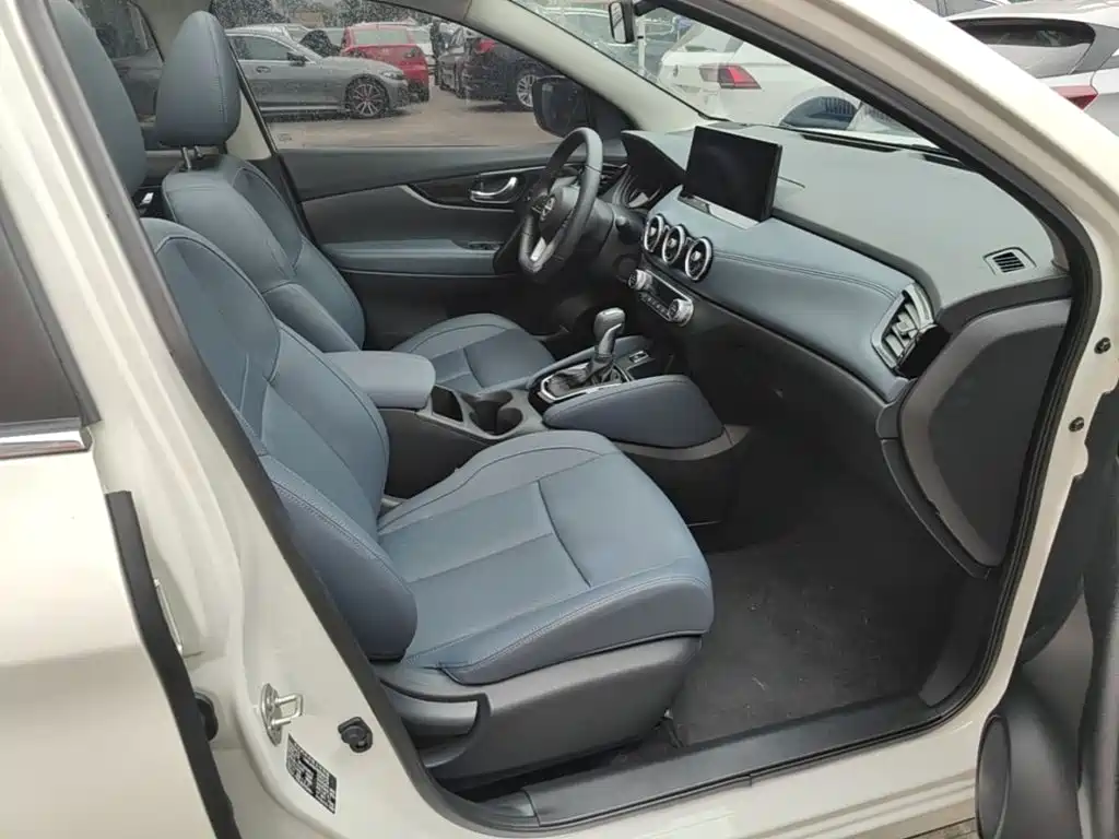 Nissan Qashqai — миниатюра 25