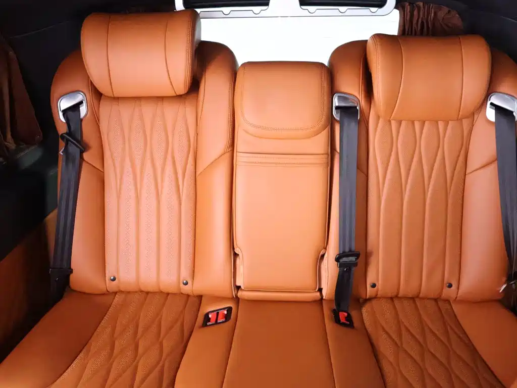 Mercedes-Benz V-Class — миниатюра 24