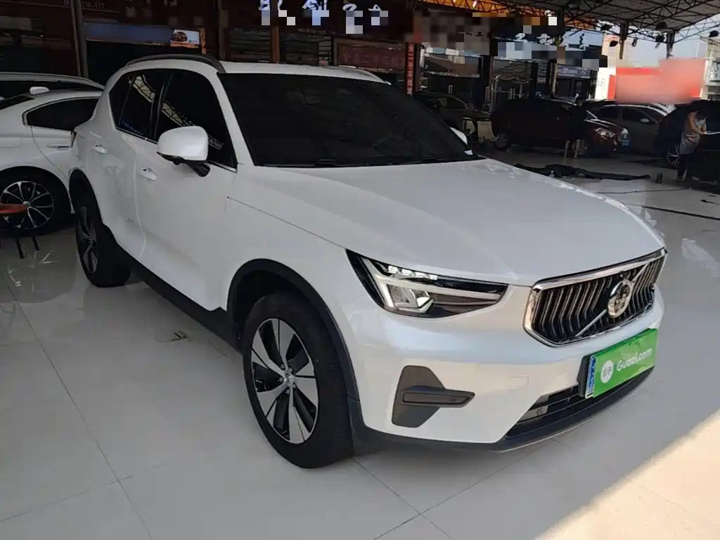 Volvo XC40 — миниатюра 4
