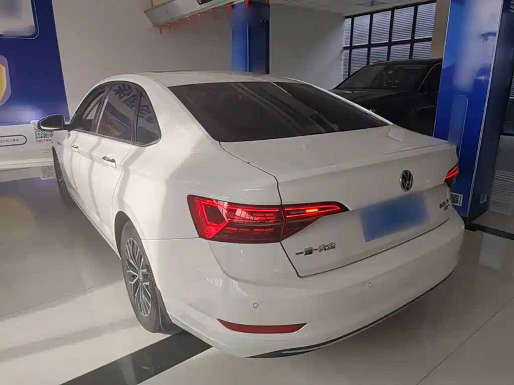 Volkswagen Sagitar 2020 200TSI DSG Comfort VI
