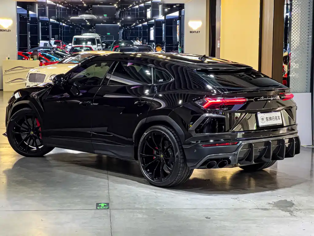 Lamborghini Urus 2018 4.0T V8