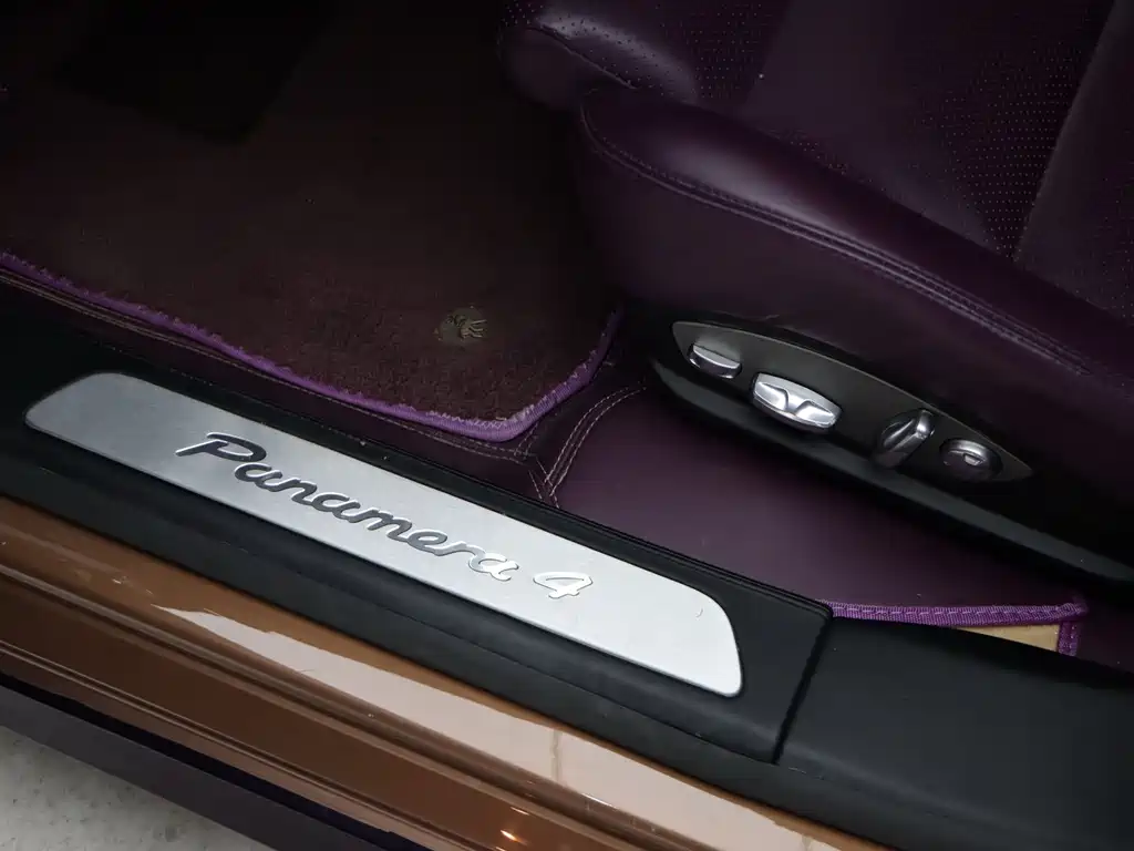Porsche Panamera — миниатюра 24