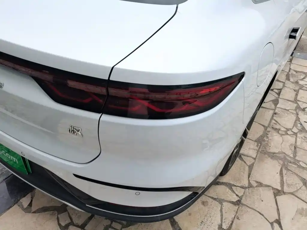 BYD Han — миниатюра 8
