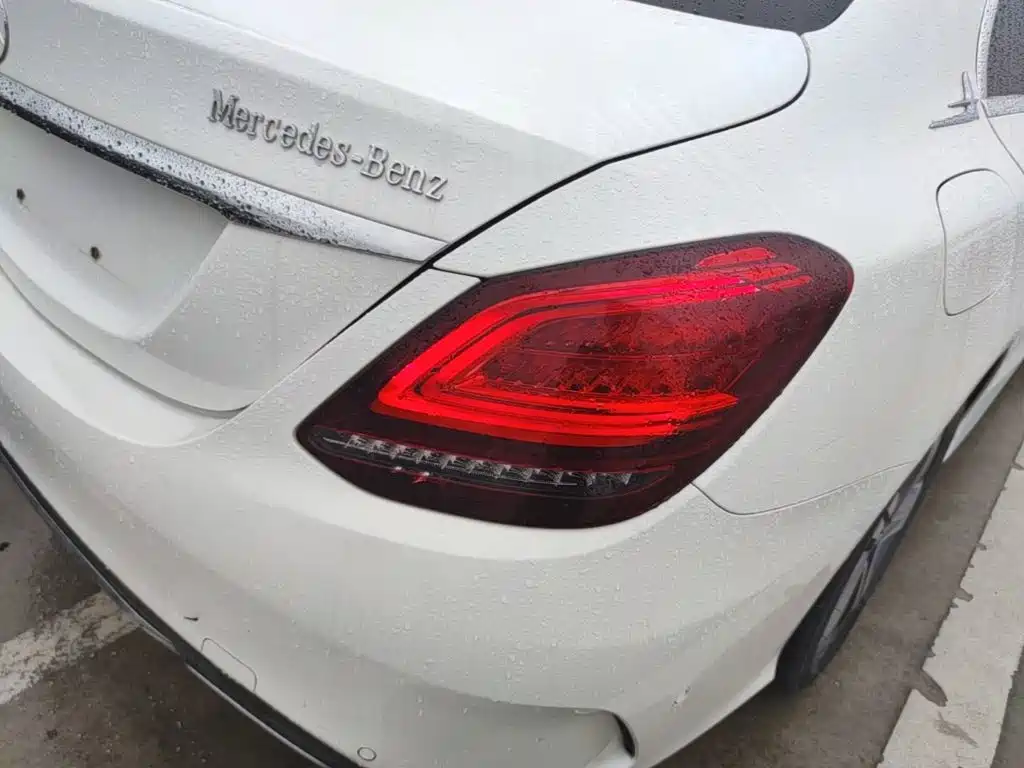 Mercedes-Benz C-Class — миниатюра 8