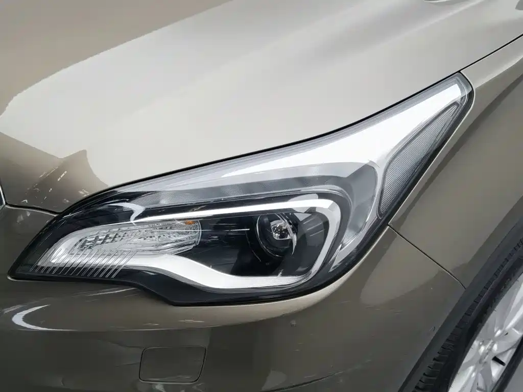 Buick Envision Plus — миниатюра 7