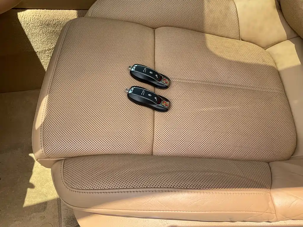 Porsche Cayenne — миниатюра 18