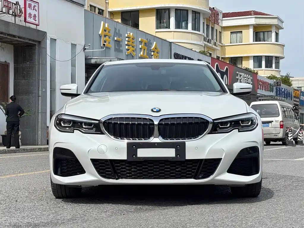 Купить BMW 3 Series
