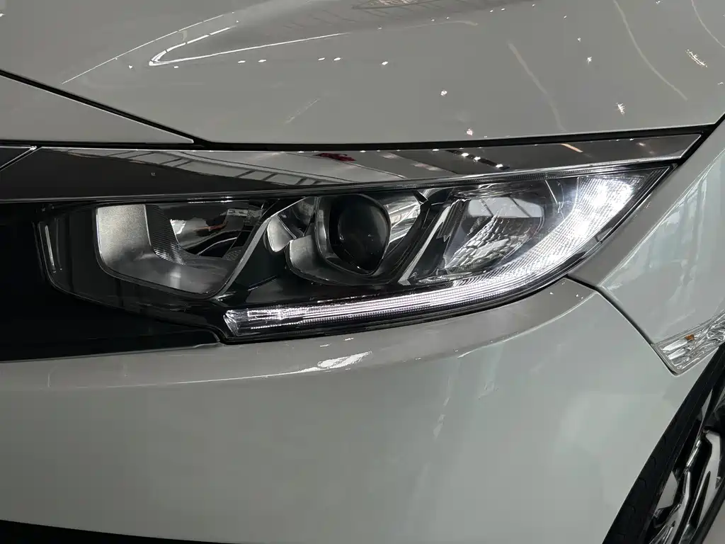 Honda Civic — миниатюра 16