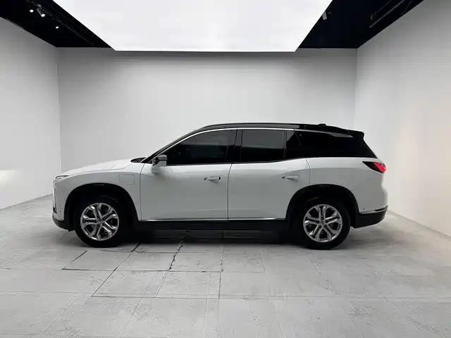 NIO ES8 — миниатюра 3