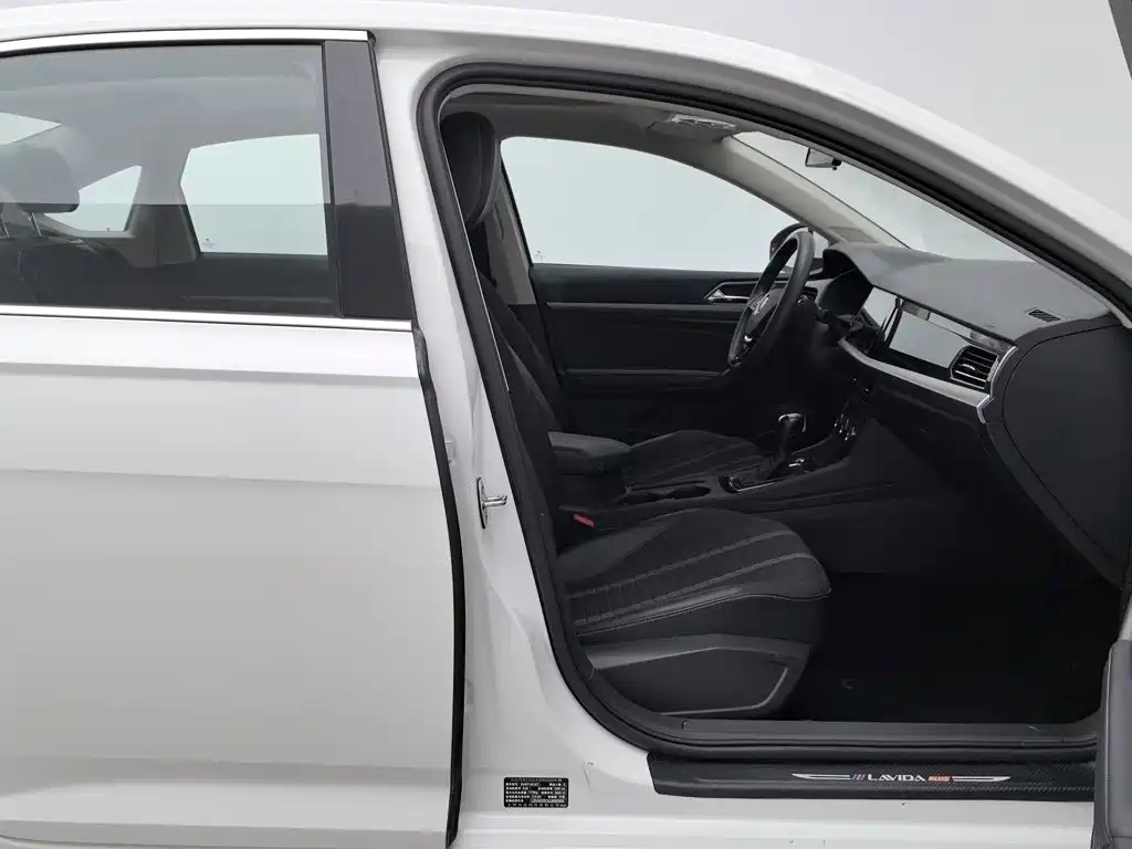 Volkswagen Lavida — миниатюра 23
