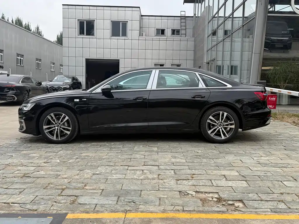 Audi A6L — миниатюра 2