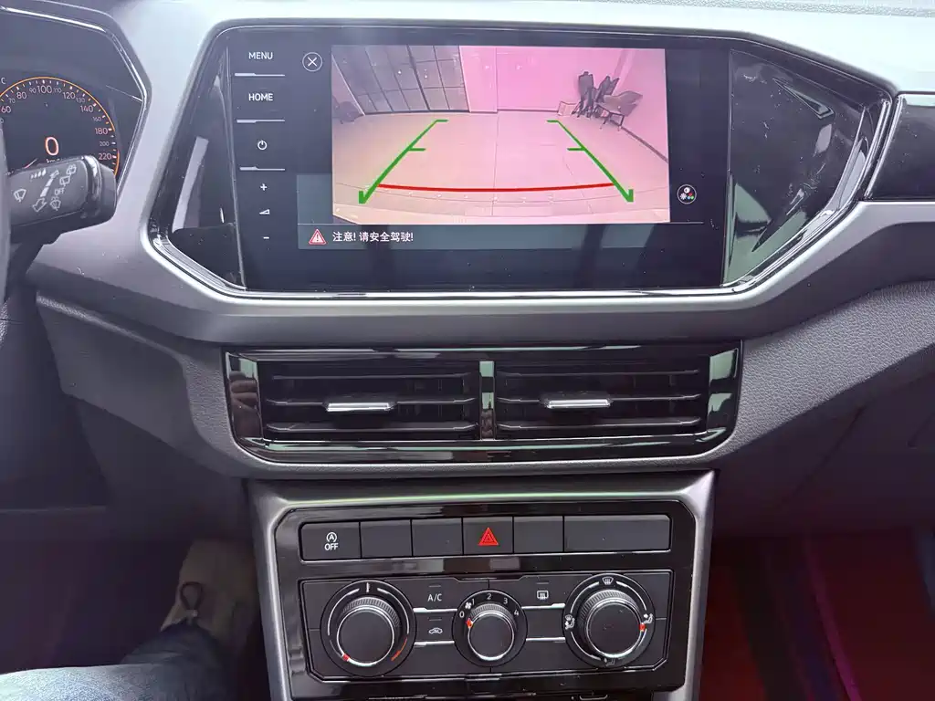 Volkswagen T-Cross — миниатюра 14