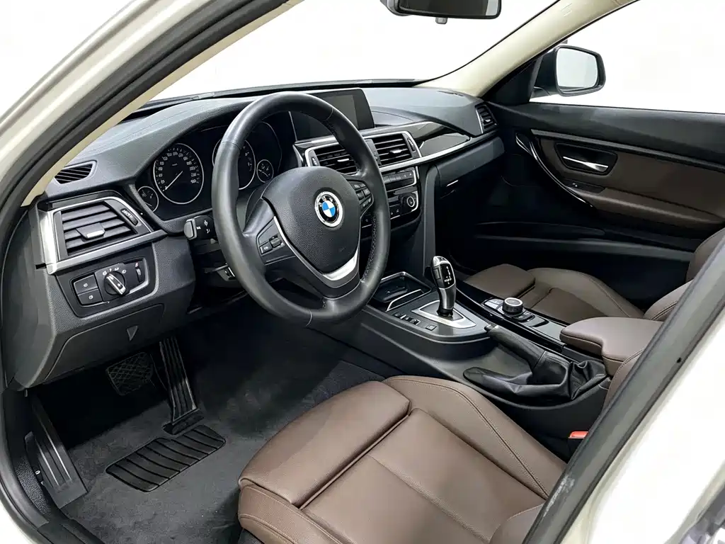 BMW 3 Series — миниатюра 4
