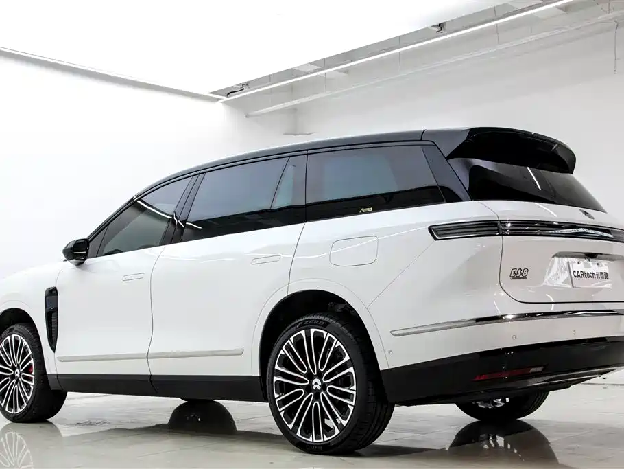 NIO ES8 2026 мест Executive