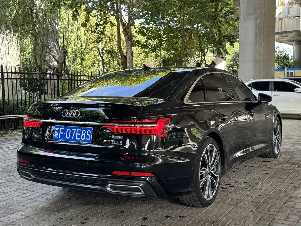 Audi A6L — миниатюра 6