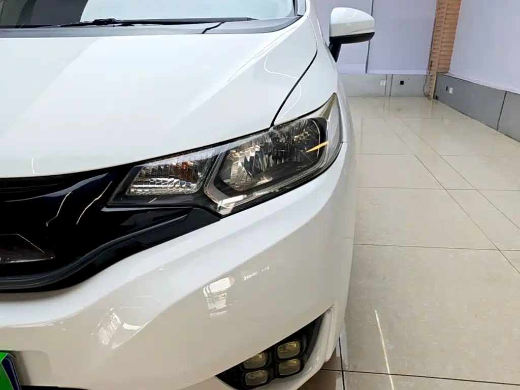 Honda Fit — миниатюра 24