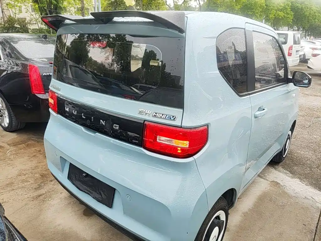 Wuling MINIEV — миниатюра 7