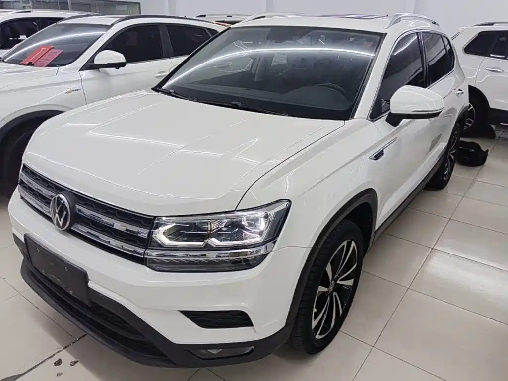 Volkswagen Tharu — миниатюра 2