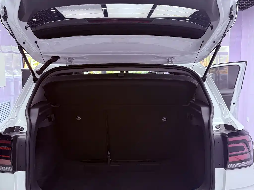 Volkswagen T-Cross — миниатюра 20