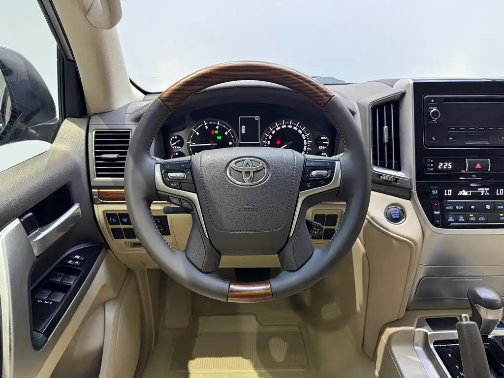 Toyota Land Cruiser — миниатюра 15