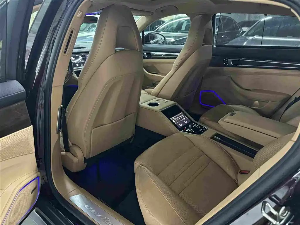 Porsche Panamera — миниатюра 5