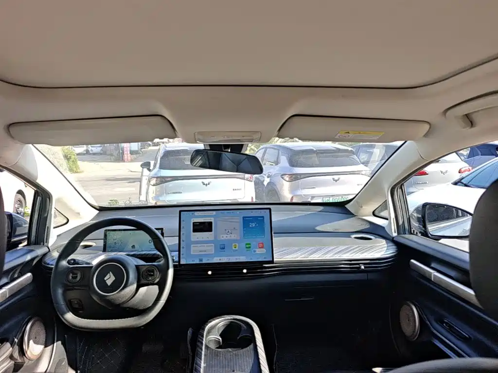 Baojun Yunduo — миниатюра 18