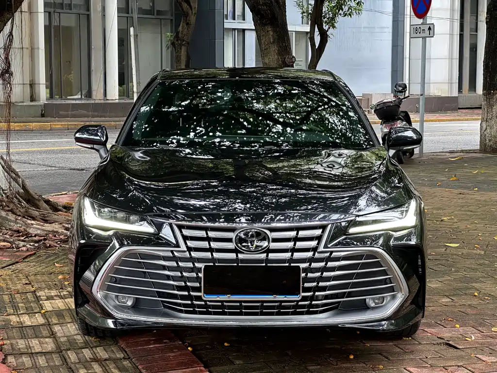 Toyota Avalon 2024 2.0L Luxury