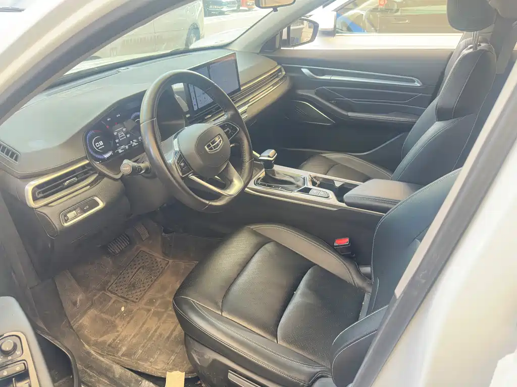 Geely Emgrand — миниатюра 7
