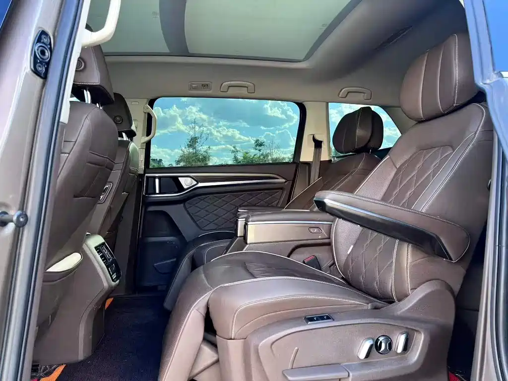 Volkswagen Viloran 2020 380TSI Luxury