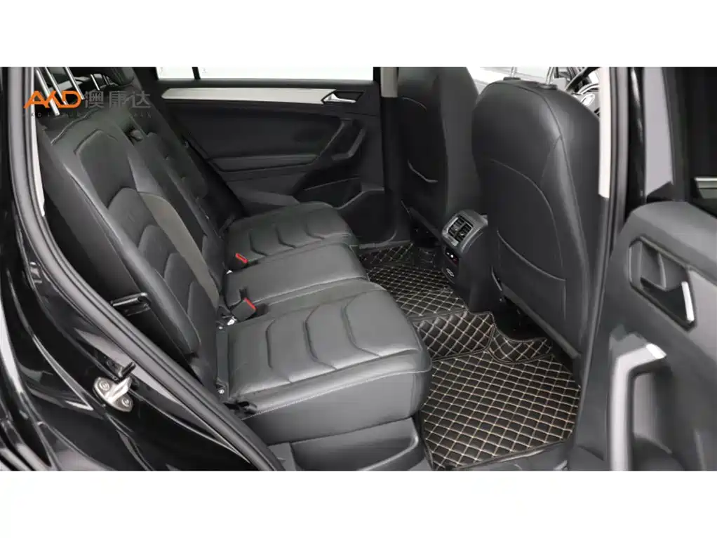Volkswagen Tiguan L — миниатюра 8