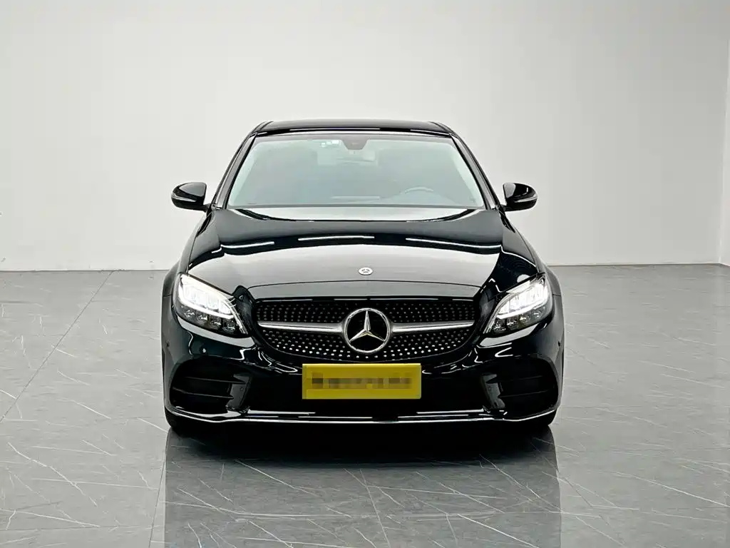 Mercedes-Benz C-Class — миниатюра 2