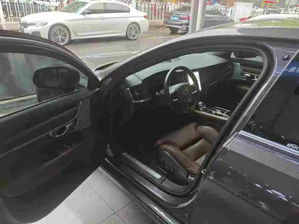Volvo S90 PHEV — миниатюра 4