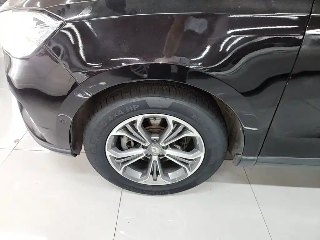 Borgward BX7 — миниатюра 23