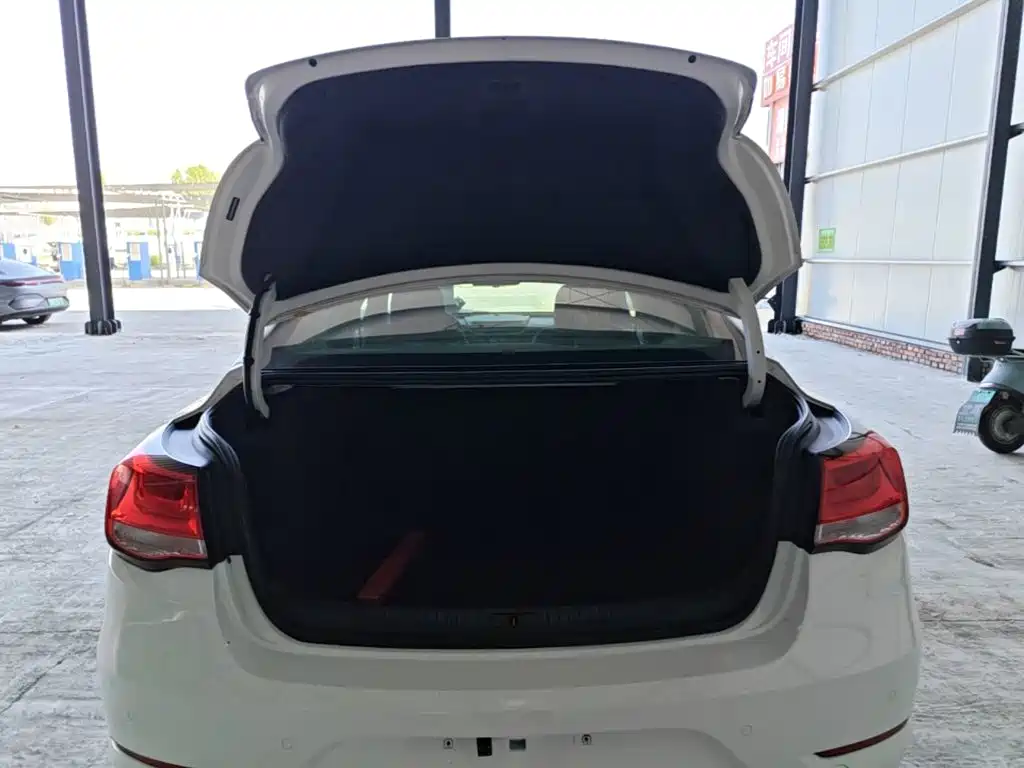 Chevrolet Malibu — миниатюра 19