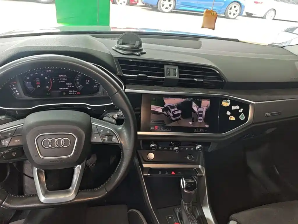 Audi Q3 — миниатюра 10