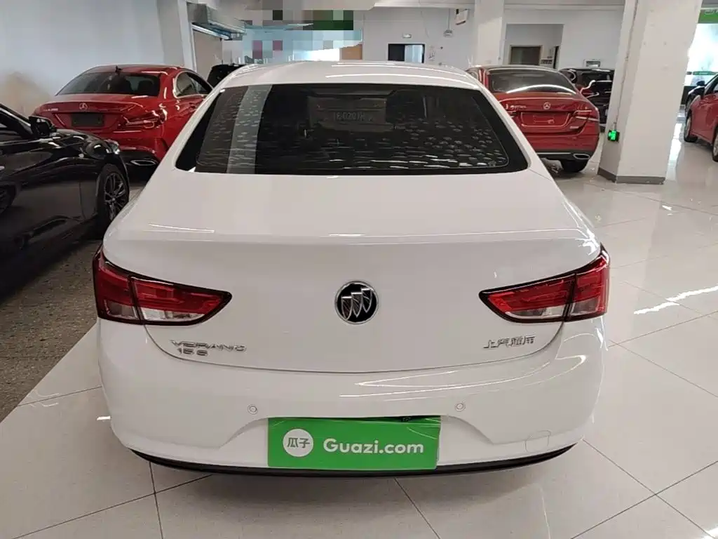 Buick Verano — миниатюра 6