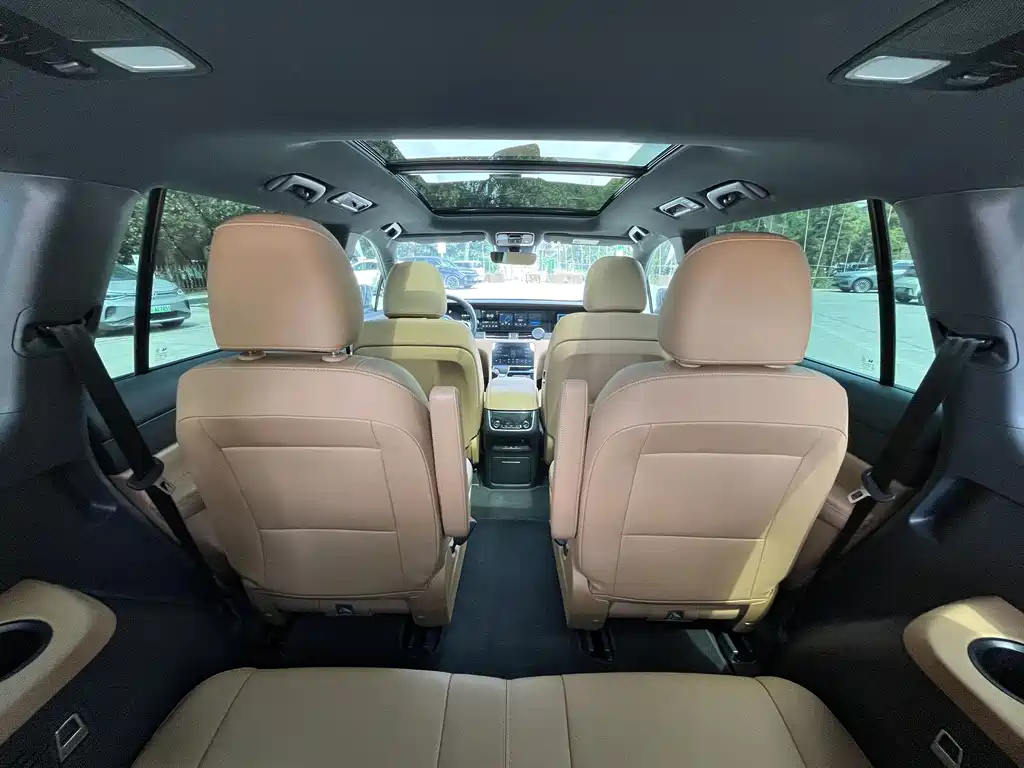 Li Auto Li ONE — миниатюра 12