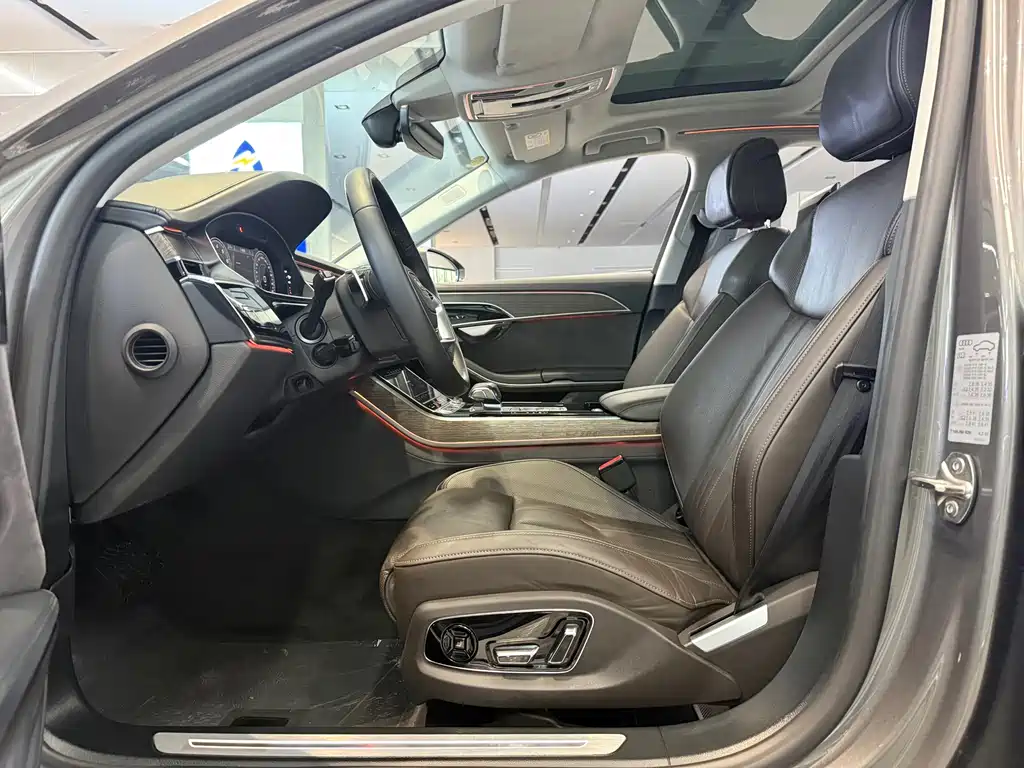 Audi A8 — миниатюра 6