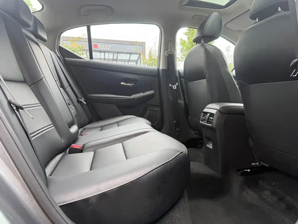Nissan Sylphy — миниатюра 9