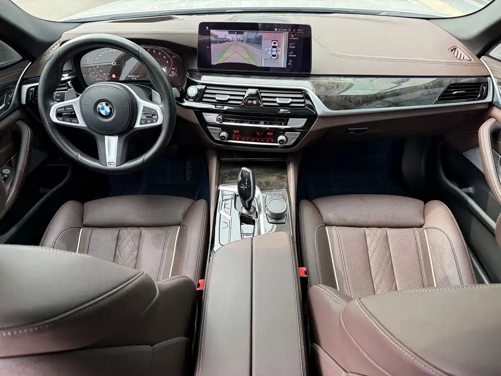 BMW 5 Series — миниатюра 22