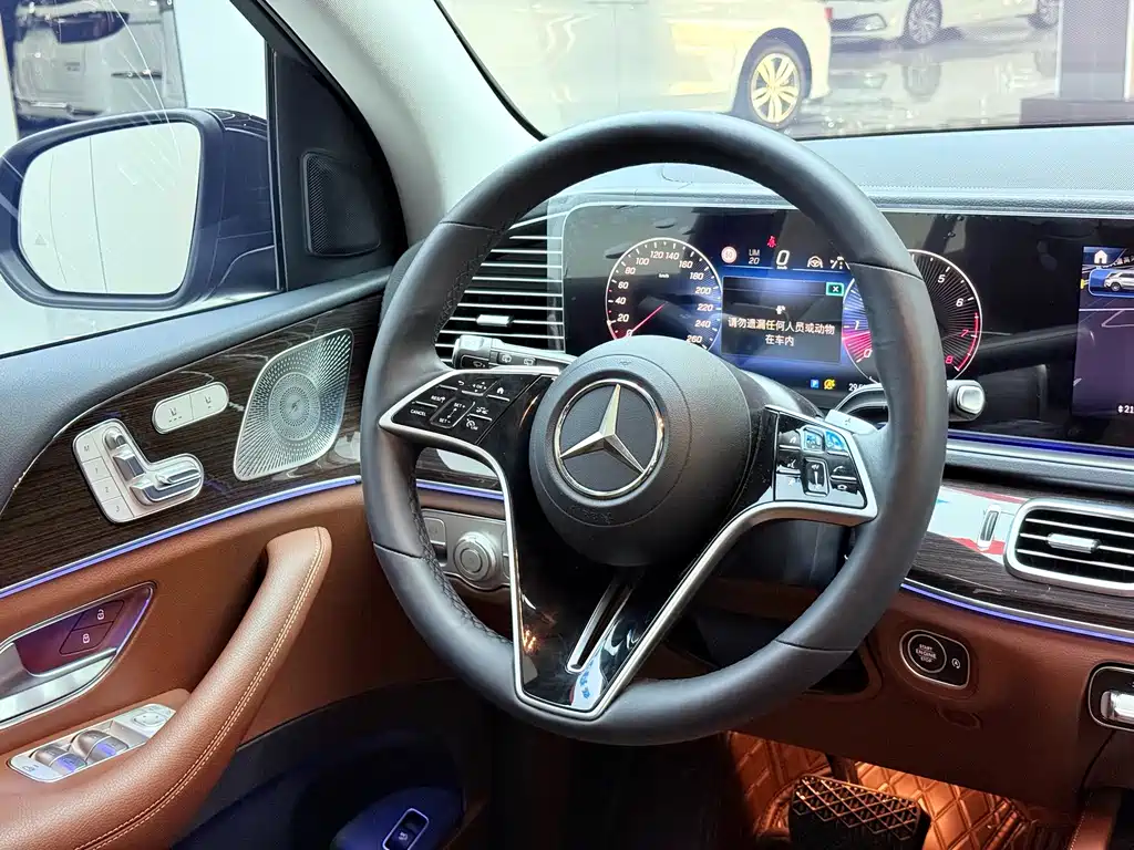 Mercedes-Benz GLE (Import) — миниатюра 7