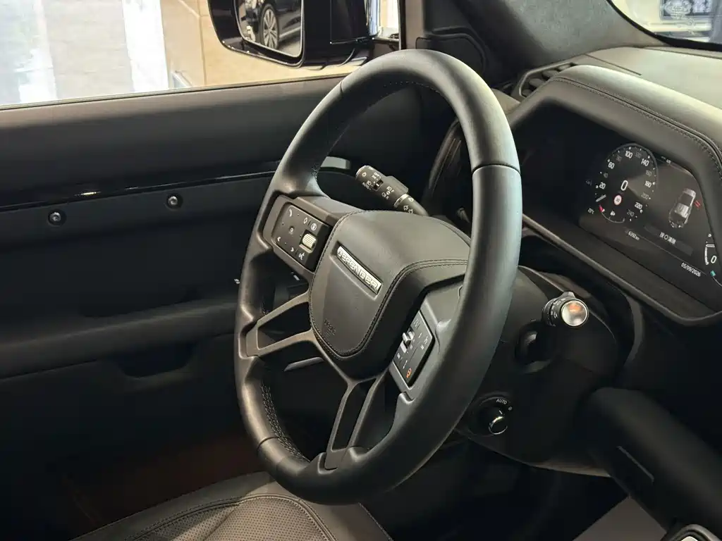 Land Rover Defender — миниатюра 14